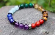 Comment porter le bracelet des 7 chakras à la plage ?