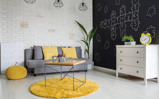 Comment choisir un tapis rond pour un salon moderne ?