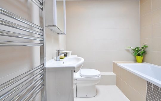 Trouvez le dérouleur papier wc idéal pour votre salle de bain